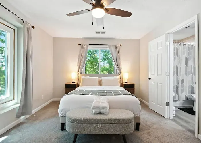 Stylish 2br Loft Near Isu Hospitals & Downtown